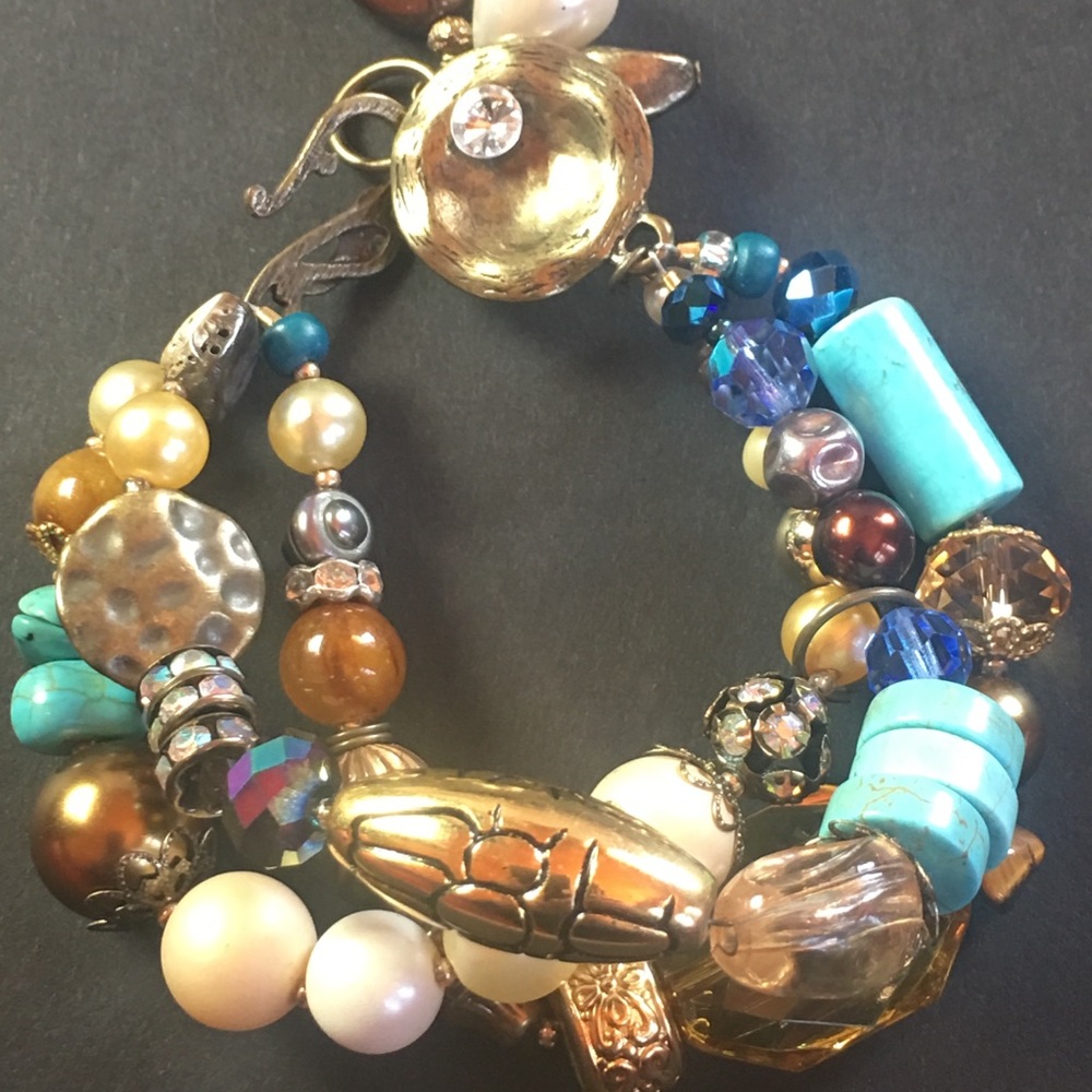 Artisan Vintage 3 Strand Bracelet. Bigger wrists up 8” you will ♥️it. Gorgeous - Picture 2 of 5